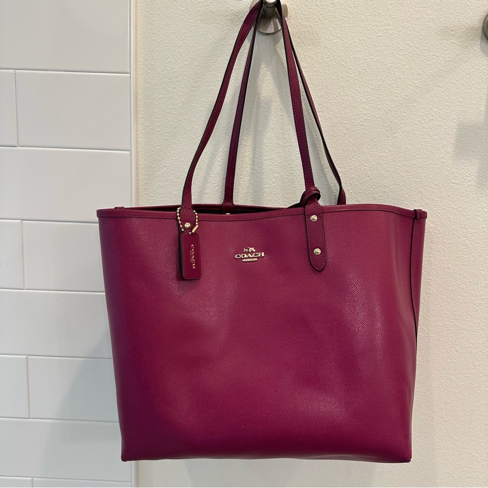 Coach Reversible City Tote In Signature Canvas  Dark Brown and Magenta - Picture 9 of 16